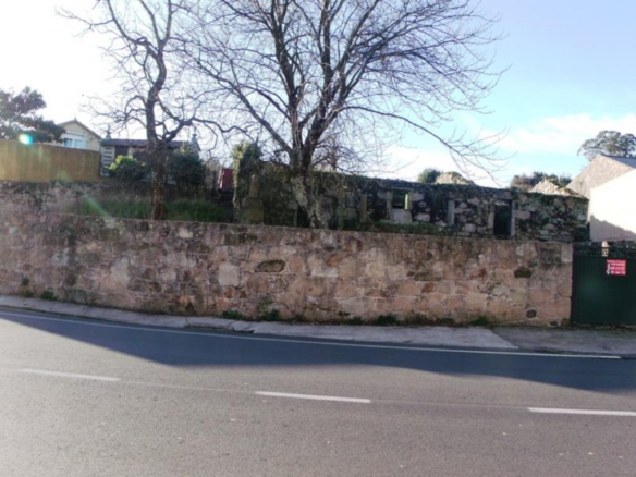 Casa de piedra en ruinas