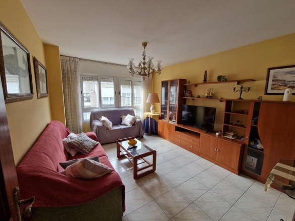 Apartamento en Boiro, Calle Peatonal