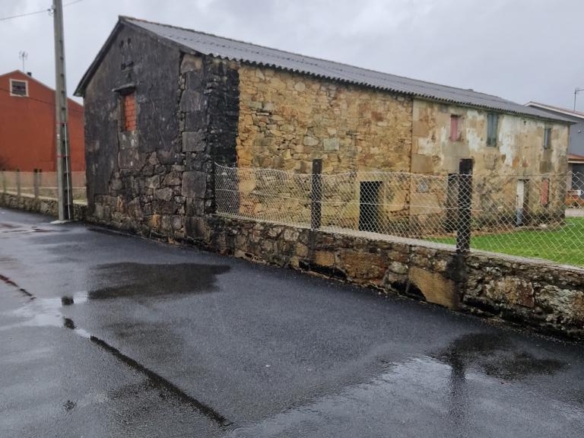 Casa de piedra para restaurar en Rianxo, aldea Burato