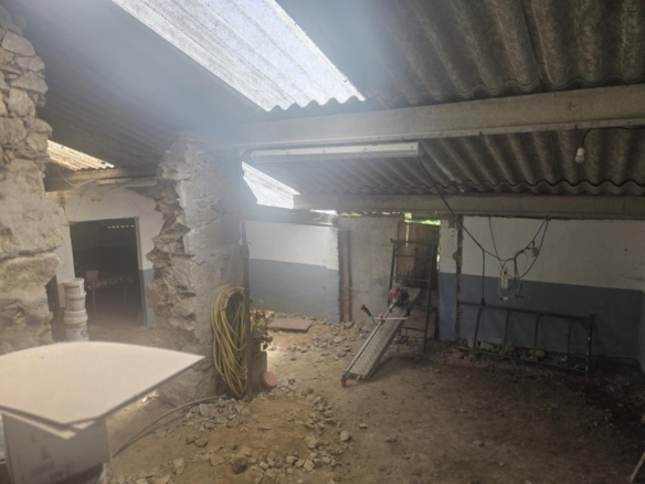 Casa de piedra en Boiro, zona Sandrenzo